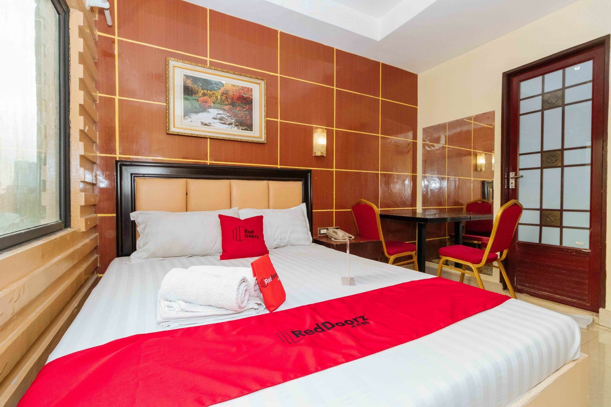 RedDoorz near Araneta Center Quezon City - Quarantine Hotel Esterno foto