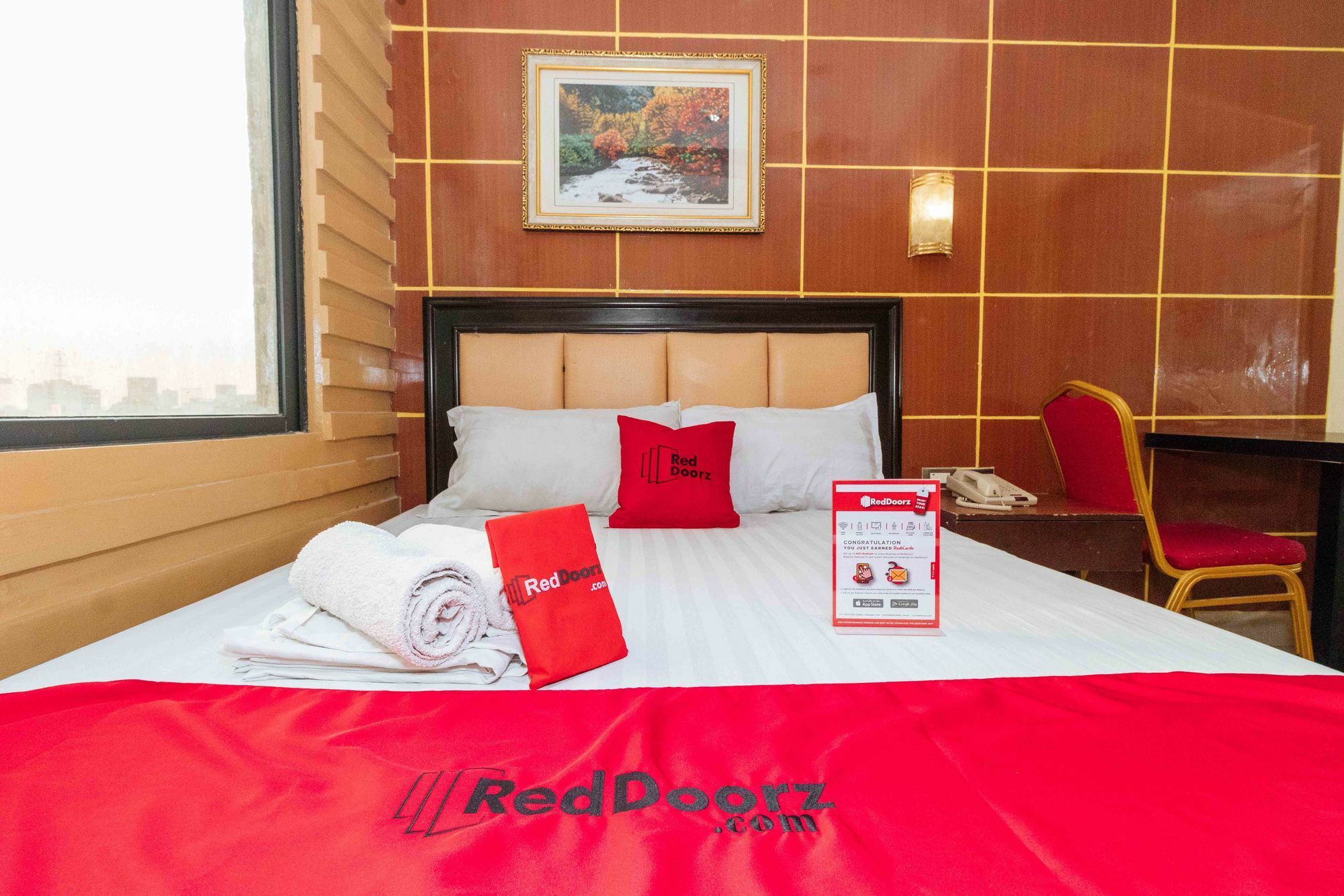 RedDoorz near Araneta Center Quezon City - Quarantine Hotel Esterno foto