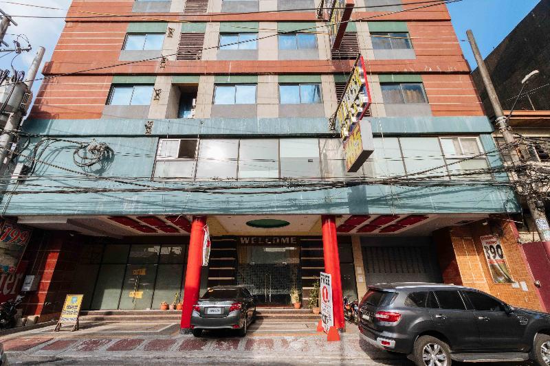 RedDoorz near Araneta Center Quezon City - Quarantine Hotel Esterno foto